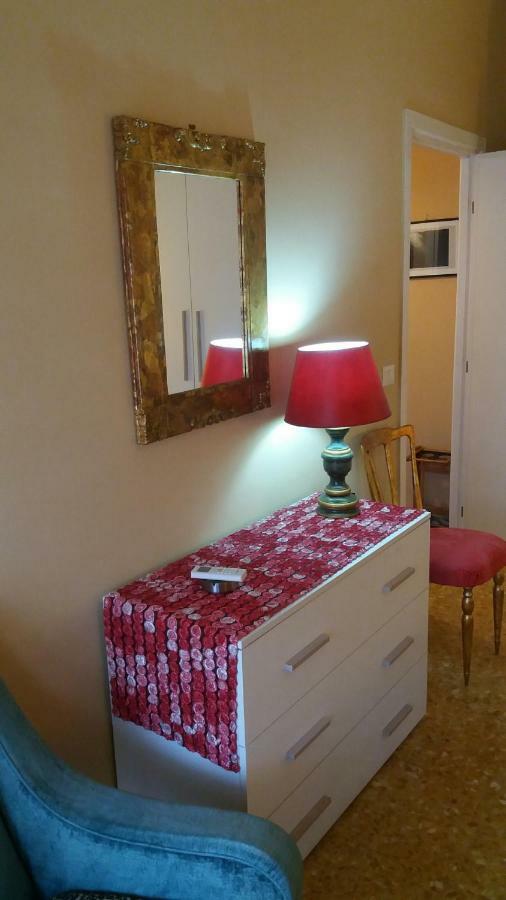 Tuscolana Inn Рим Екстериор снимка