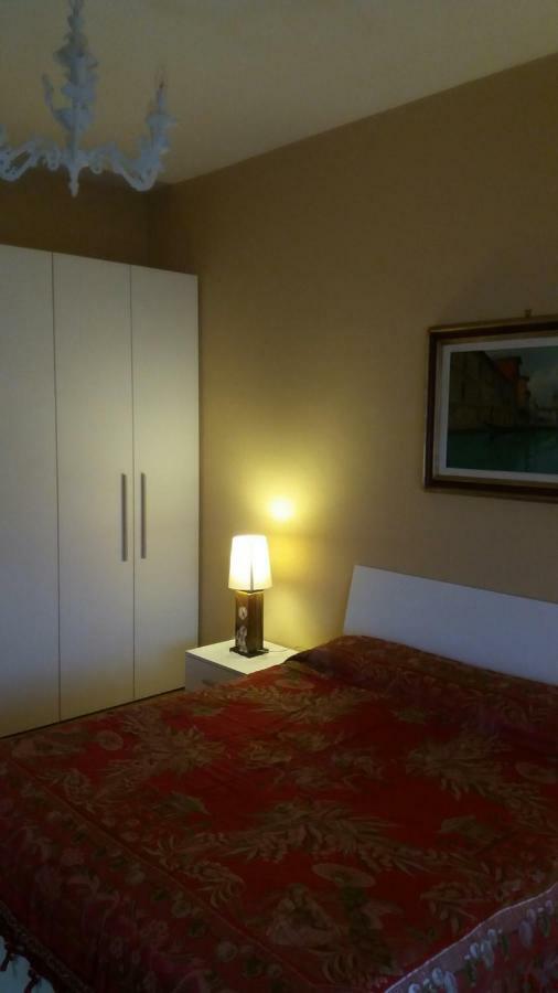 Tuscolana Inn Рим Екстериор снимка